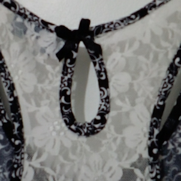 My Style black white tank top - Picture 5 of 5